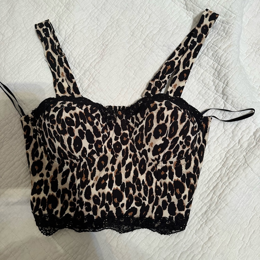 leopard crop top🖤